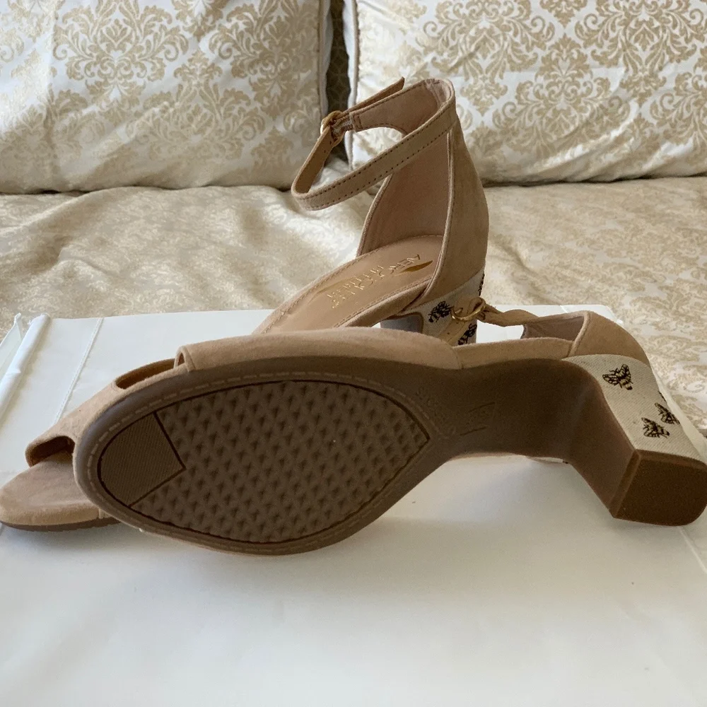 AEROSOLES Tan Suede Open-Toe Block Heel Sandals with Embellished Heel